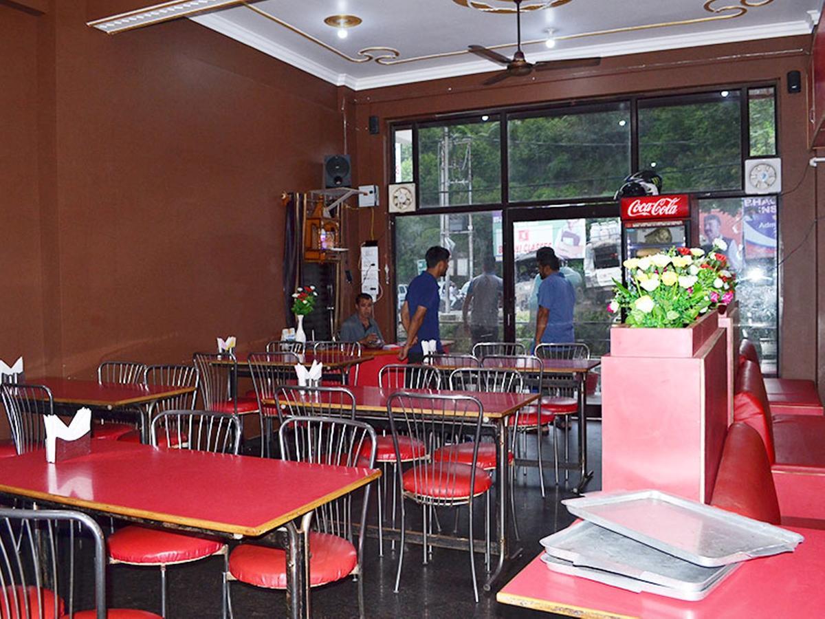 Oyo 37525 Hotel Mall Palace Pithoragarh ภายนอก รูปภาพ
