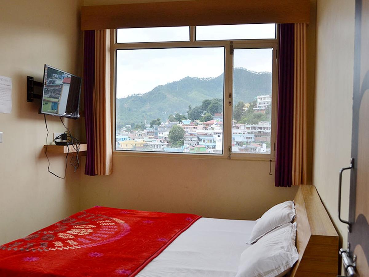 Oyo 37525 Hotel Mall Palace Pithoragarh ภายนอก รูปภาพ