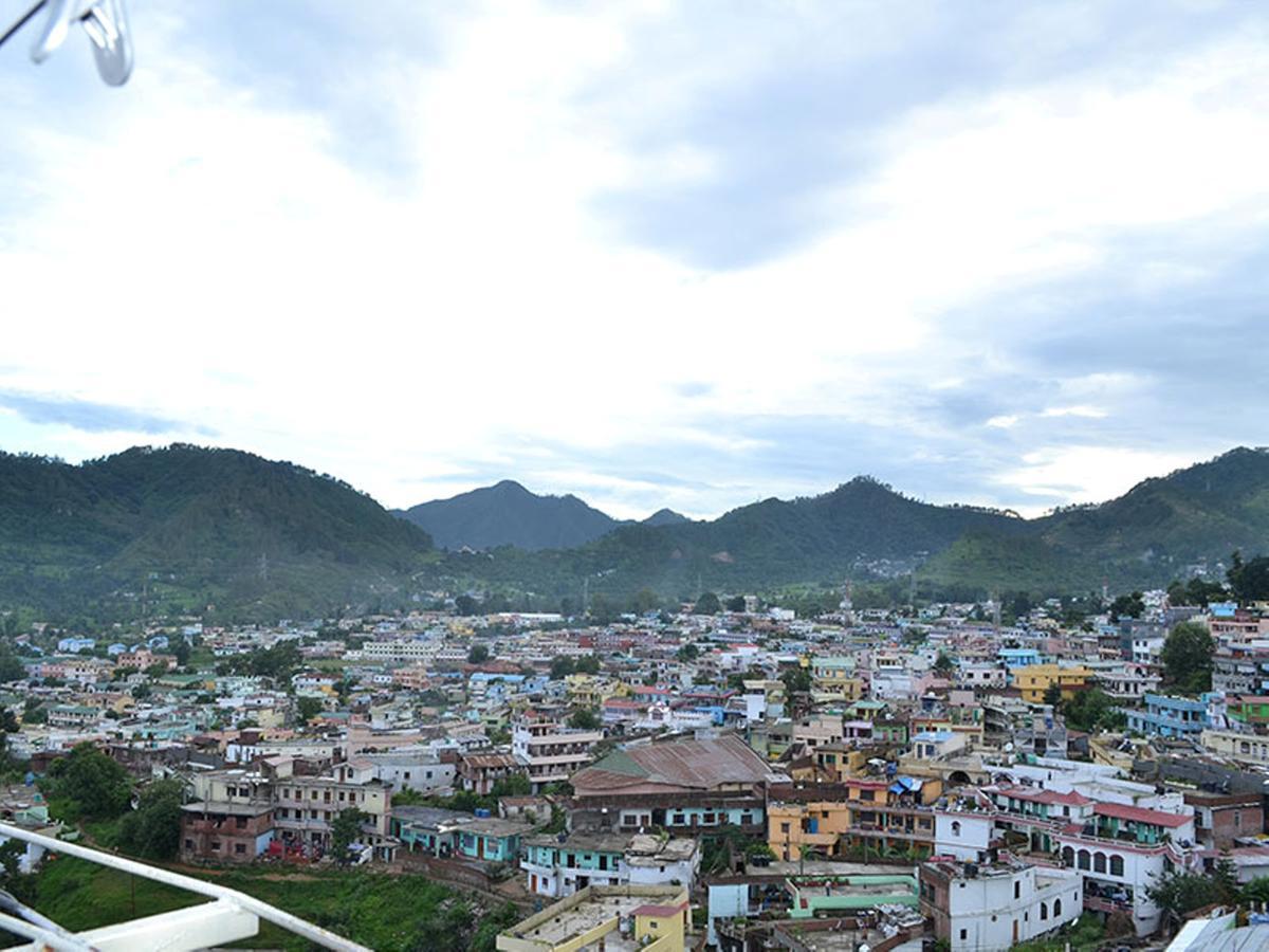 Oyo 37525 Hotel Mall Palace Pithoragarh ภายนอก รูปภาพ