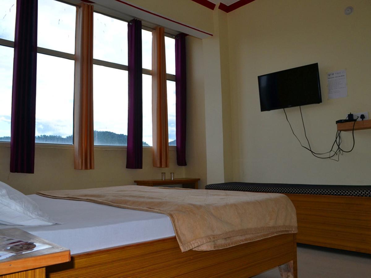 Oyo 37525 Hotel Mall Palace Pithoragarh ภายนอก รูปภาพ