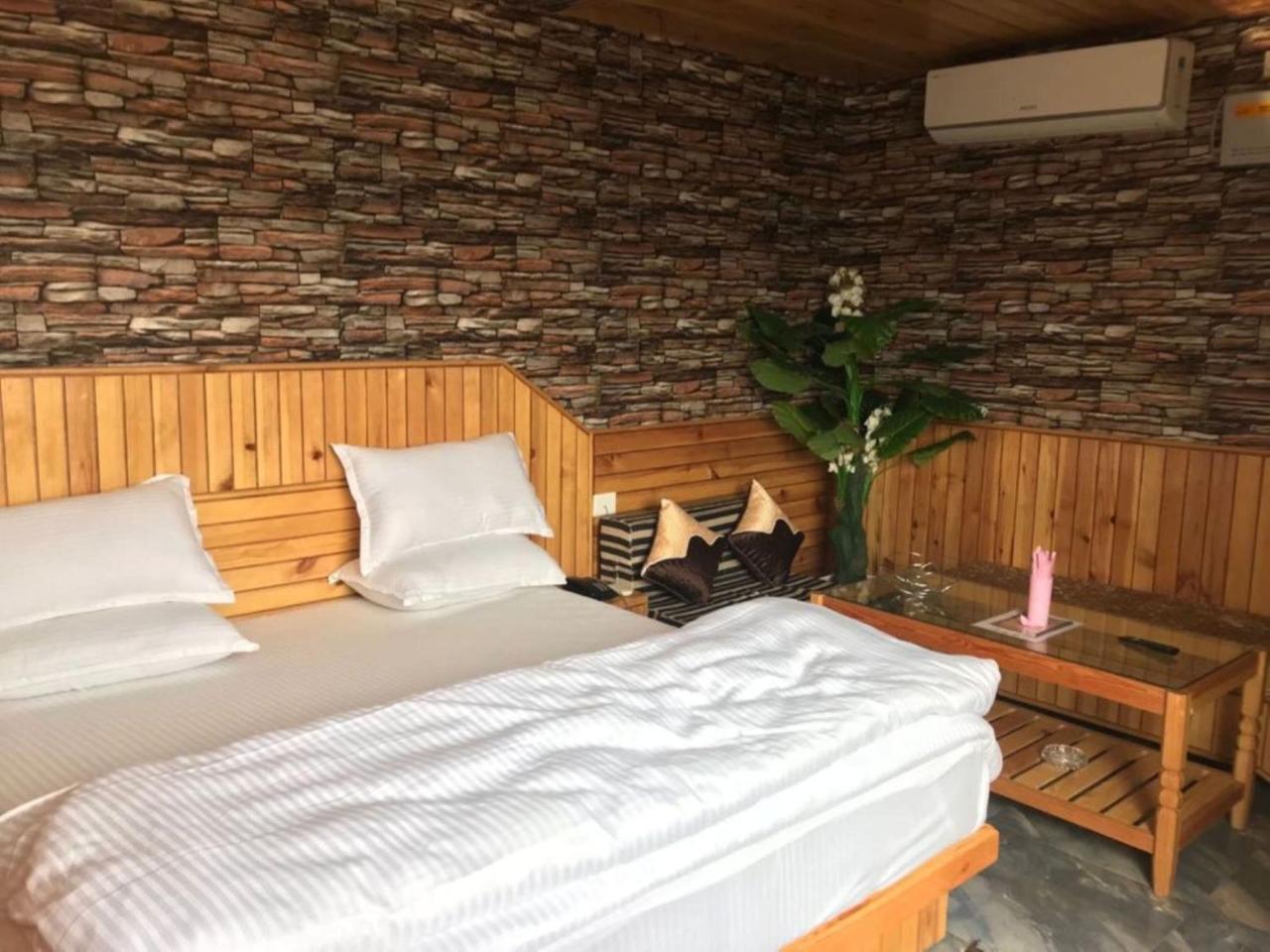 Oyo 37525 Hotel Mall Palace Pithoragarh ภายนอก รูปภาพ