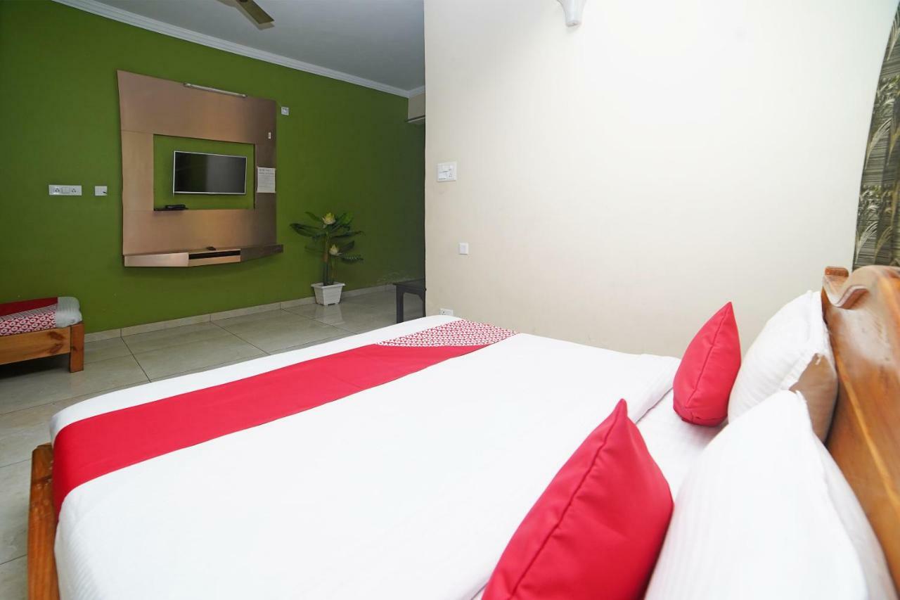 Oyo 37525 Hotel Mall Palace Pithoragarh ภายนอก รูปภาพ