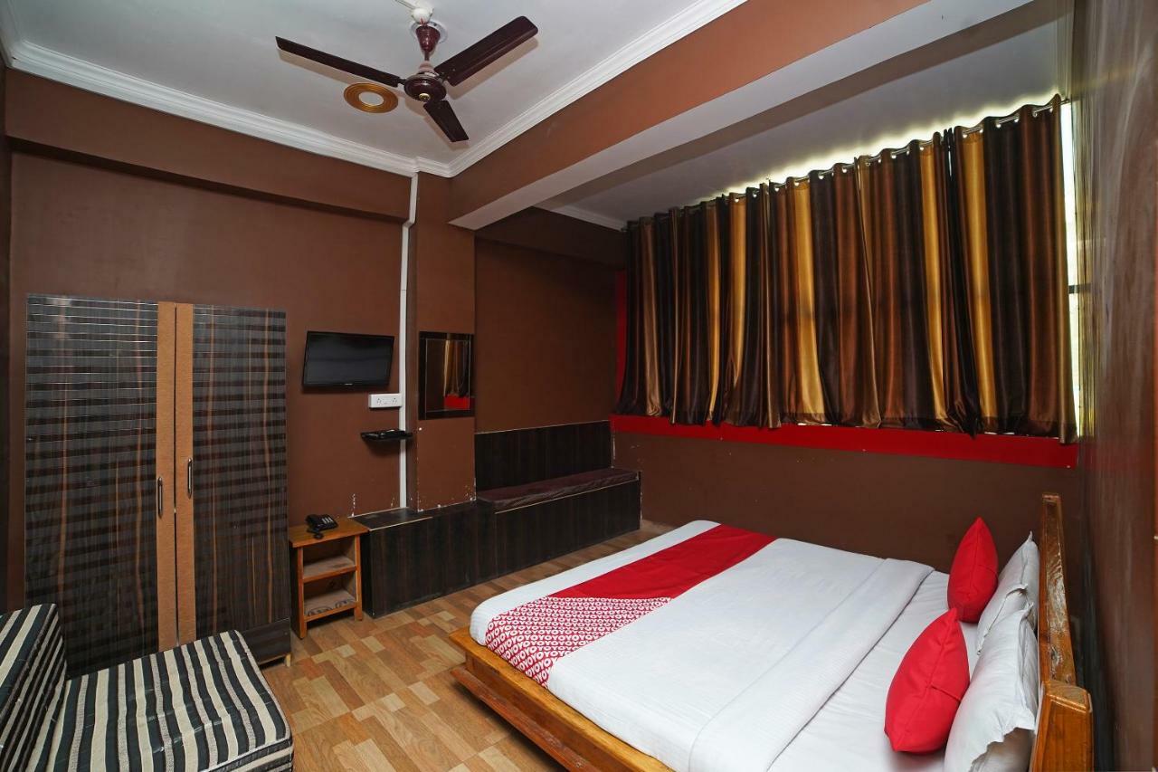 Oyo 37525 Hotel Mall Palace Pithoragarh ภายนอก รูปภาพ