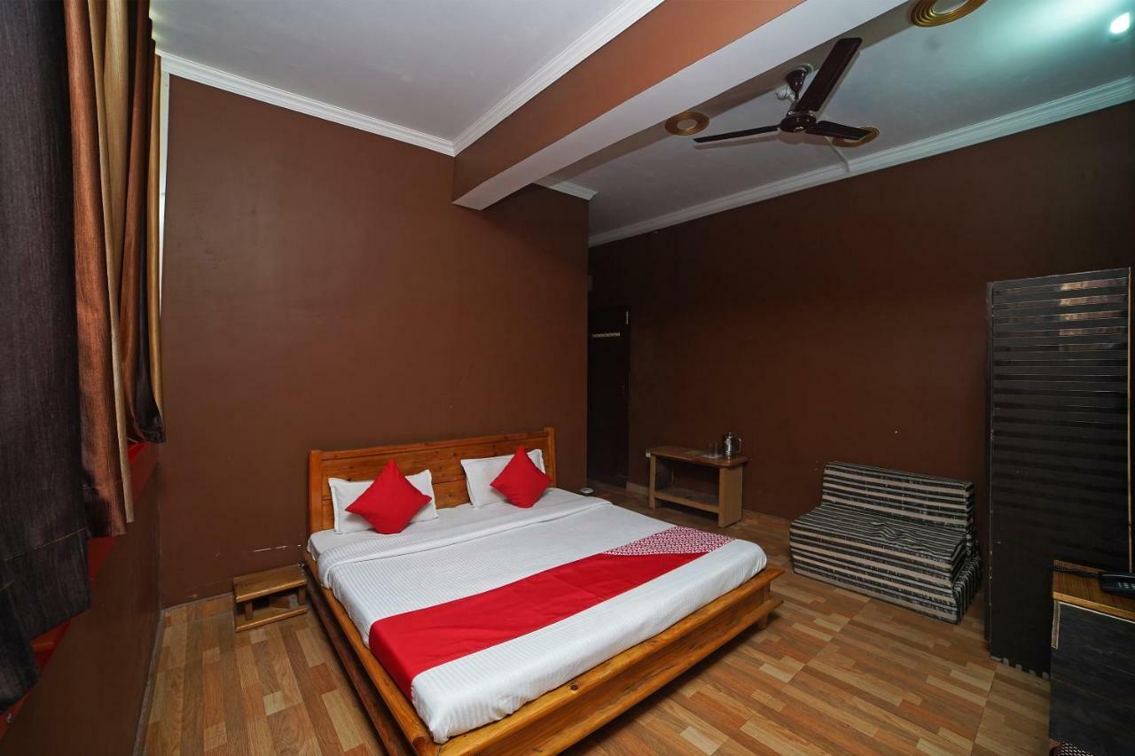 Oyo 37525 Hotel Mall Palace Pithoragarh ภายนอก รูปภาพ