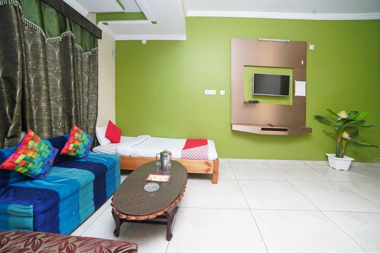 Oyo 37525 Hotel Mall Palace Pithoragarh ภายนอก รูปภาพ