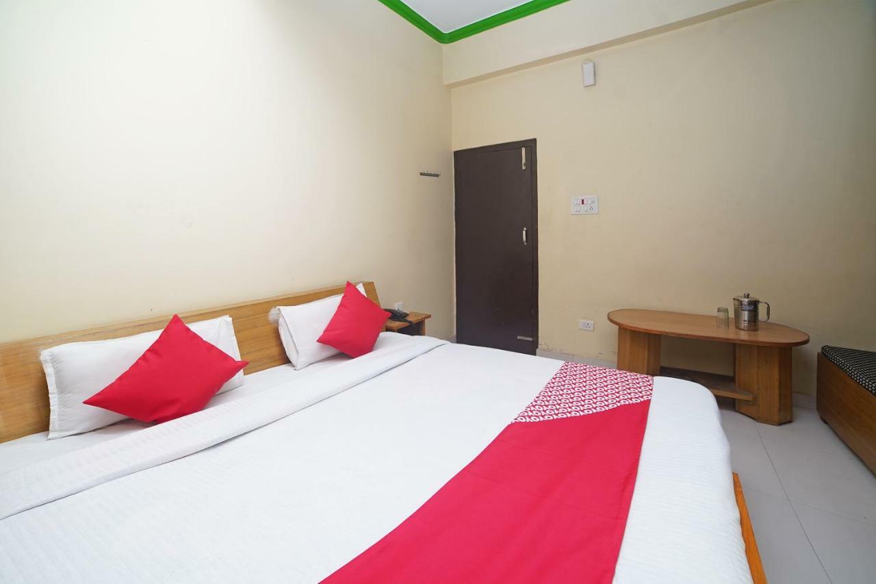 Oyo 37525 Hotel Mall Palace Pithoragarh ภายนอก รูปภาพ