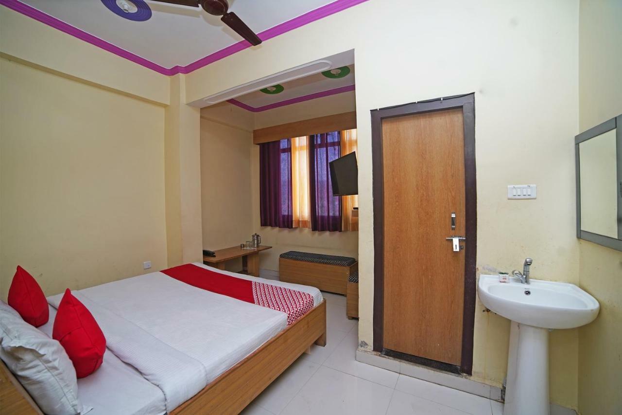 Oyo 37525 Hotel Mall Palace Pithoragarh ภายนอก รูปภาพ